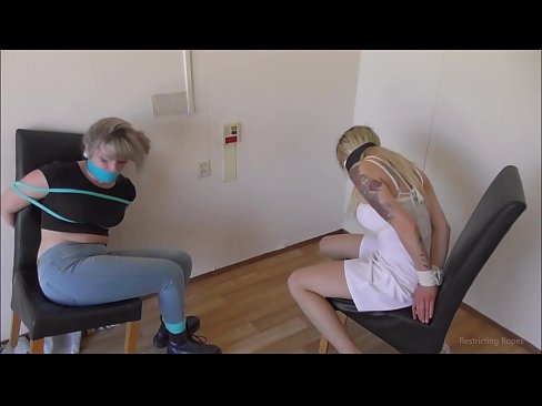 ❤️ Verslaafd / vastgebonden en de mond gesnoerd / jonkvrouw in nood Fucking at nl.xxxner.ru ﹏