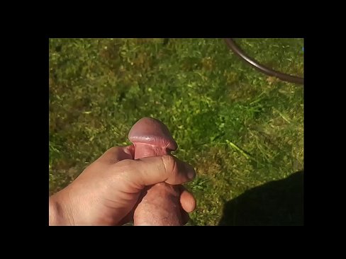 ❤️ Hete hottie laat zich in haar roze kutje neuken en spuitend klaarkomen in een zomerse tuin Fucking at nl.xxxner.ru ﹏