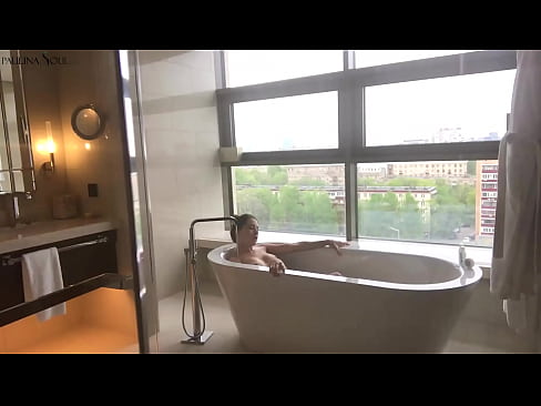 ❤️ Enorme babe die hartstochtelijk haar poesje aftrekt in de badkamer Fucking at nl.xxxner.ru ﹏